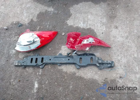 2014 Hyundai Veloster Base W/Black z USA, uszkodzony, nr VIN KMHTC6AD9EU191521